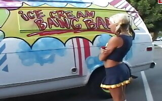 Petite blonde cheerleader teen pick up for sex in a car